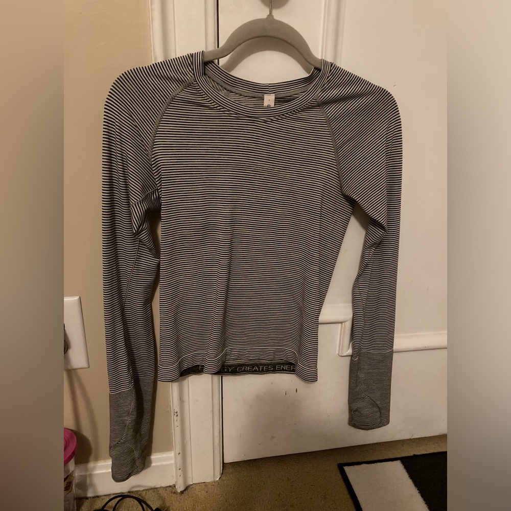 Black and white long sleeve swiftly